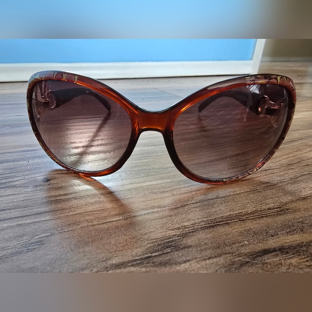 Stylish Brown Sunglasses
